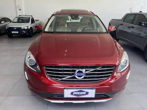 VOLVO XC60 2.0 T5 MOMENTUM GASOLINA 4P AUTOMÁTICO